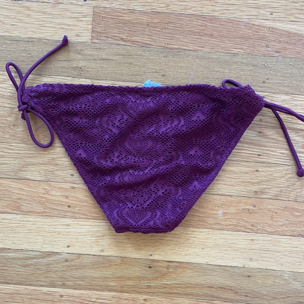 aerie crocheted bikini set size extra small top and small bottom - Picture 3 of 5